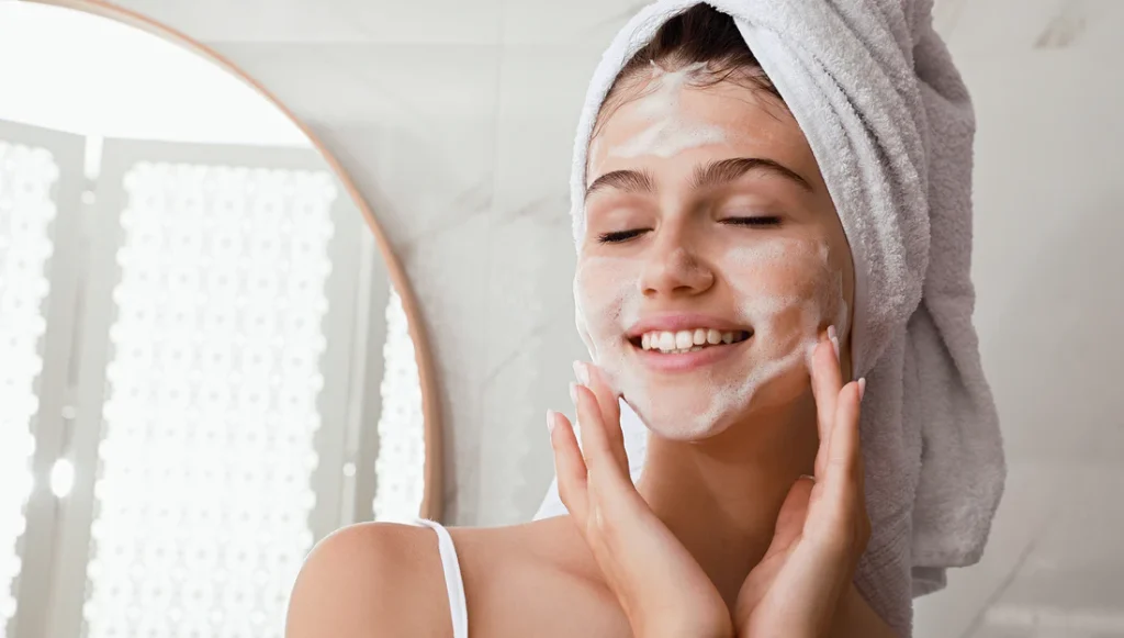 Seasonal Skincare Adjustments: How to Adapt Your Routine for Healthy Skin Year-Round